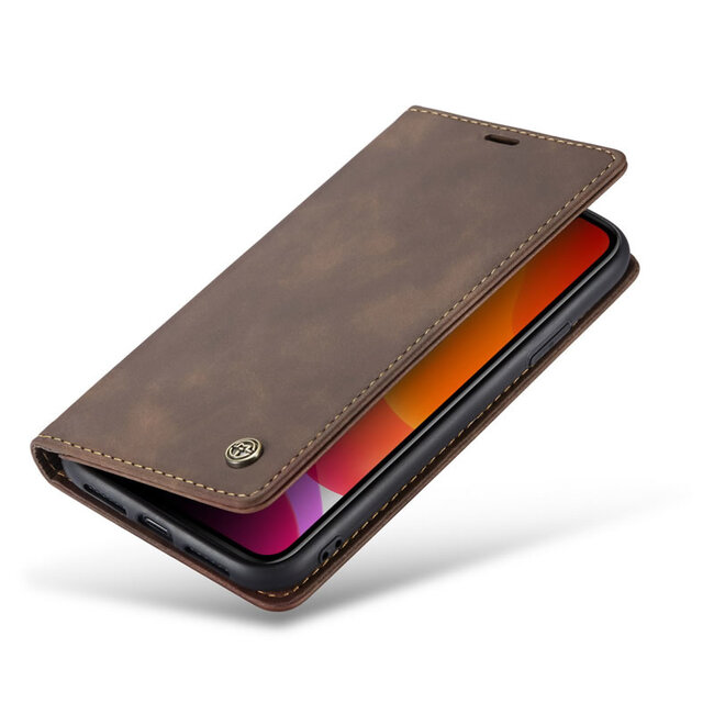 CaseMe - iPhone 11 hoesje - Wallet Book Case - Magneetsluiting - Donker Bruin