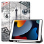 Case2go - Tablet hoes geschikt voor Apple iPad 2021 - 10.2 inch - Tri-Fold Book Case - Apple Pencil Houder - Eiffeltoren