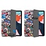 Case2go - Tablet Hoes geschikt voor Apple iPad Air 2022 - 10.9 inch - Tri-Fold Book Case - Apple Pencil Houder - Graffiti