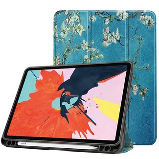 Case2go Case2go - Tablet Hoes geschikt voor Apple iPad Air 2022 - 10.9 inch - Tri-Fold Book Case - Apple Pencil Houder - Witte Bloesem