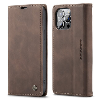 CaseMe Hoesje geschikt voor Apple iPhone 14 Pro - Wallet Book Case - Magneetsluiting - Donker Bruin