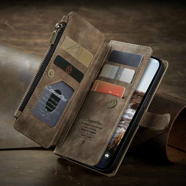 CaseMe - Telefoonhoesje geschikt voor Apple iPhone 14 Plus - Wallet Book Case met ritssluiting - Magneetsluiting - Bruin