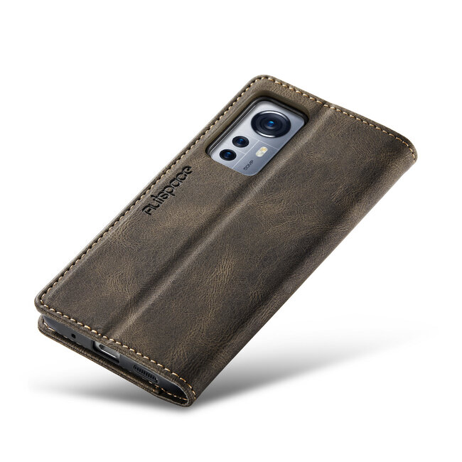 Hoesje geschikt voor Xiaomi 12 / 12X - Wallet Book Case - Magneetsluiting - met RFID bescherming - Bruin