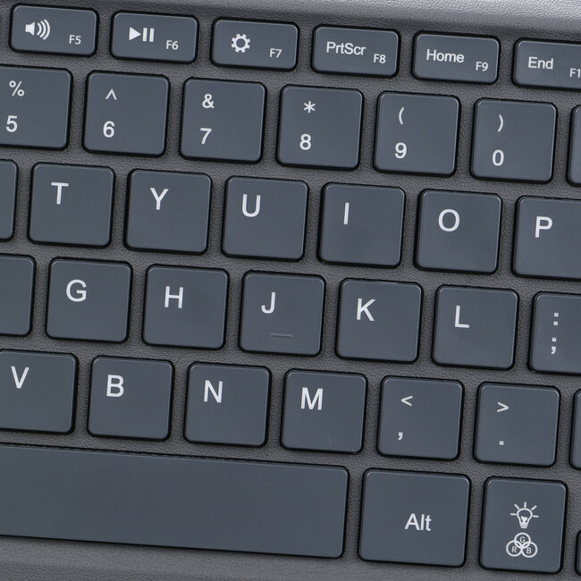 Tablet Hoes geschikt voor Microsoft Surface Pro 8 - Bluetooth Toetsenbord Cover - Met touchpad en toetsenbord verlichting - Zwart