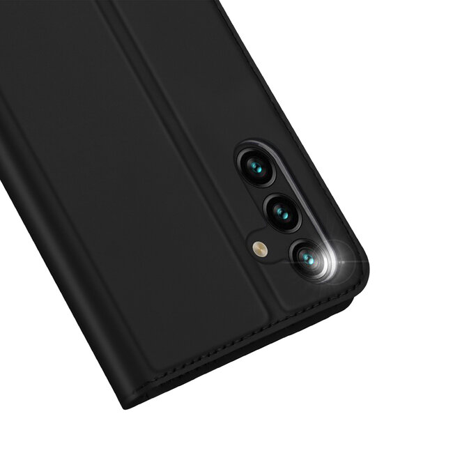 Dux Ducis Skin Pro Hoesje geschikt voor Galaxy A04e Hoesje Portemonnee Zwart
