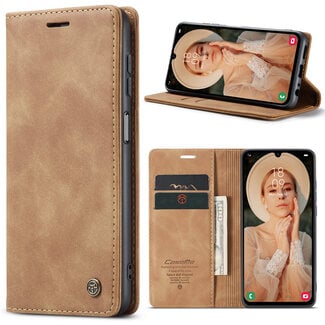 CaseMe CaseMe - Telefoonhoesje geschikt voor Samsung Galaxy A24 4G - Wallet Book Case - Met Magnetische Sluiting - Licht Bruin