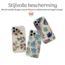 Hoozey - Hoesje geschikt voor Apple iPhone 13 Pro - Flower Print - Goud / Blauw