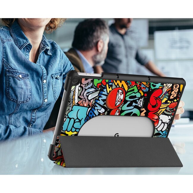 Case2go - Tablet hoes geschikt voor Google Pixel Tablet (2023) - Tri-Fold Book Case - Graffiti