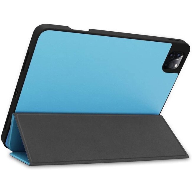 Case2go - Hoes voor de Apple iPad Pro 11 inch (2022) - Tri-Fold Book Case - met Apple Pencil Houder - Licht Blauw