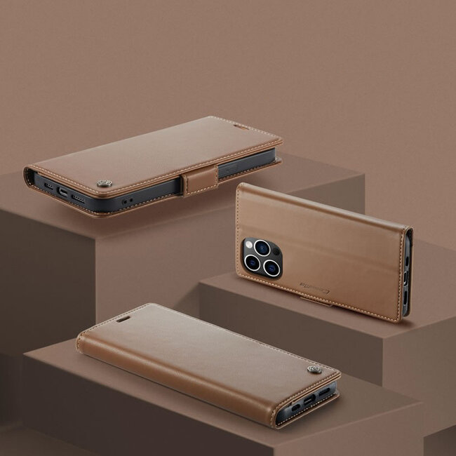 CaseMe - Hoesje geschikt voor iPhone 15 Pro Max - Retro Wallet Book Case - Met Magnetische Sluiting - Bruin