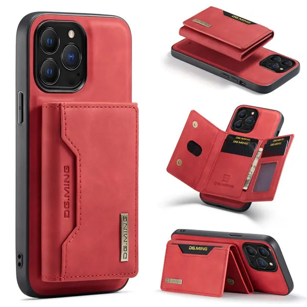 CaseMe - Telefoonhoesje geschikt voor iPhone 15 Pro - Back Cover - Met Magnetische Pasjeshouder - Rood afbeelding