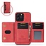CaseMe - Telefoonhoesje geschikt voor iPhone 15 Pro - Back Cover - Met Magnetische Pasjeshouder - Rood