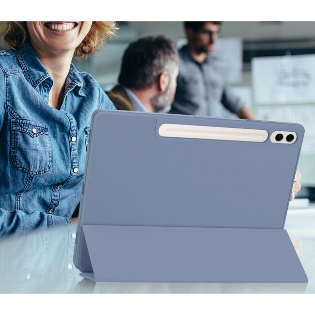 Case2go - Tablet hoes geschikt voor Samsung Galaxy Tab S9 Plus (2023) - Tri-fold Case - Met Pencilhouder - Roze