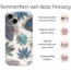 Hoozey - Hoesje geschikt voor Apple iPhone 14 Pro Max - Flower Print - Groen / Blauw