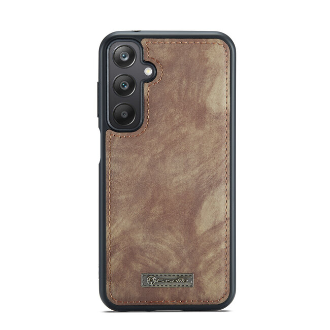 CaseMe - Telefoonhoesje geschikt voor Samsung Galaxy A25 - 2 in 1 Book Case en Back Cover - Bruin