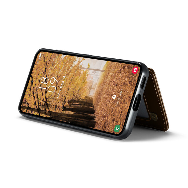 CaseMe - Telefoonhoesje geschikt voor Samsung Galaxy A55 - Back Cover met RFID Pasjeshouder - Bruin