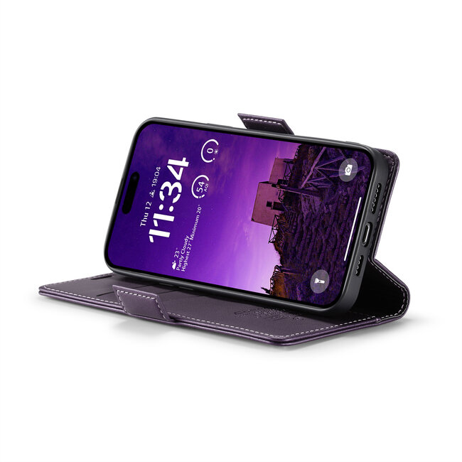 CaseMe - Hoesje geschikt voor Apple iPhone 16 Pro - Retro Wallet Book Case - Met Magnetische Sluiting - Paars