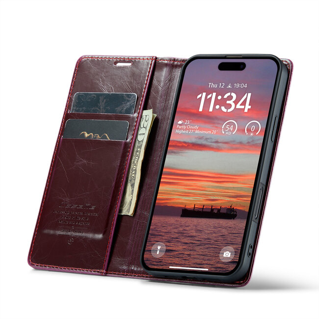 CaseMe - Telefoonhoesje geschikt voor Apple iPhone 16 Plus - Flip Wallet Case - Magneetsluiting - Rood