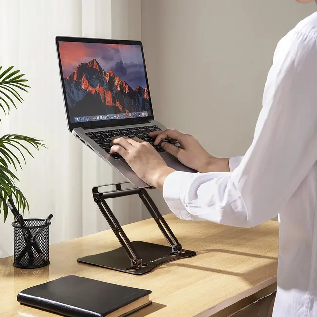 Laptopstandaard - Ergonomische Laptopstandaard - Verstelbaar en Opvouwbaar - laptop Verhoger - Aluminium - Zwart