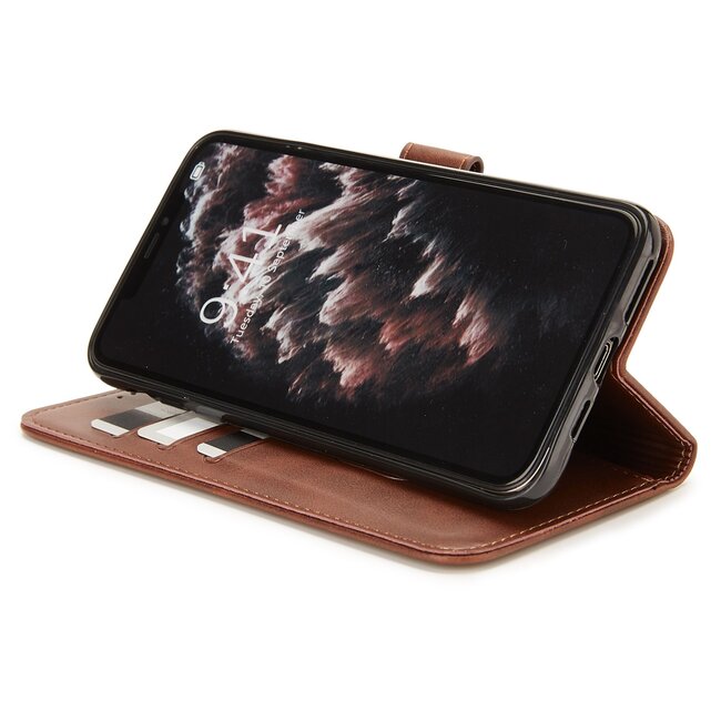 Case2go - Hoesje geschikt voor Samsung Galaxy S20 - Wallet Book Case -  Ruimte voor 3 pasjes - Donker Bruin