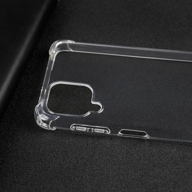 Samsung Galaxy A12 5G Hoesje + Screenprotector- Clear Soft Case - Siliconen Back Cover - Shock Proof TPU - Transparant