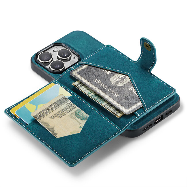 CaseMe - Telefoonhoesje geschikt voor Apple iPhone 16 Pro - Back Cover - Met Magnetische Pasjeshouder - Blauw