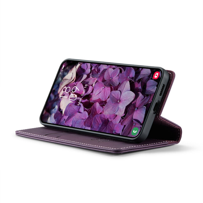 Caseme - Telefoonhoesje geschikt voor Samsung Galaxy S25 Plus - Met Magnetische Sluiting - Book Case - Met Pasjes Houder - Paars