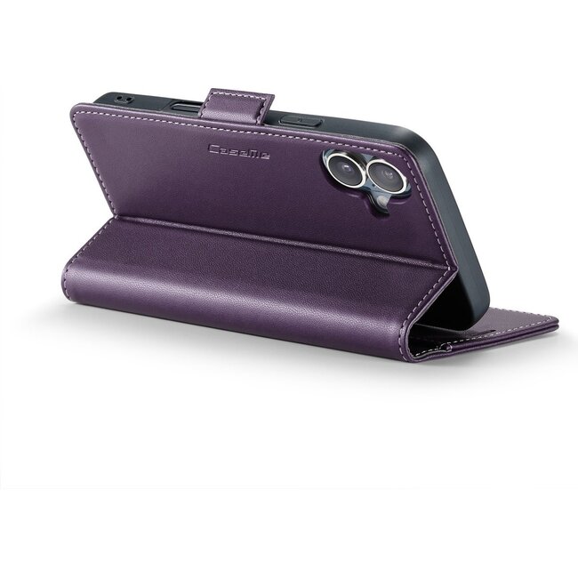 CaseMe - Hoesje geschikt voor Apple iPhone 17 - Retro Wallet Book Case - Met Magnetische Sluiting - Paars