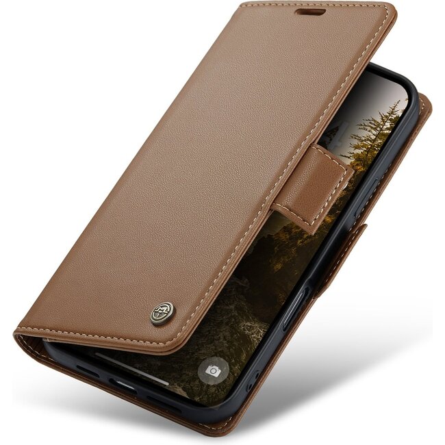 CaseMe - Hoesje geschikt voor Apple iPhone 17 - Retro Wallet Book Case - Met Magnetische Sluiting - Bruin