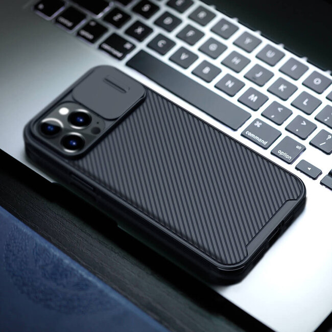 Telefoonhoesje geschikt voor Apple iPhone 14 Plus - Nillkin CamShield Pro Case - Zwart