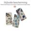 Hoozey - Hoesje geschikt voor Apple iPhone 14 Pro - Flower Print - Groen / Goud