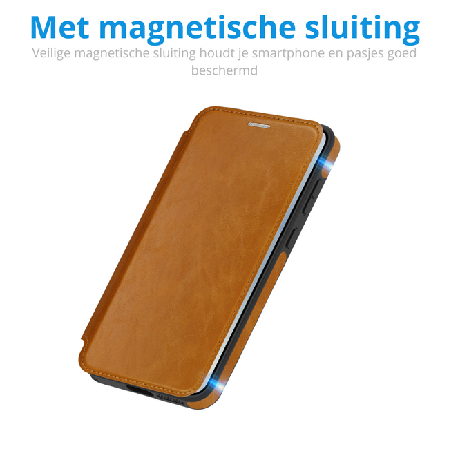 Hoesje geschikt voor Samsung Galaxy A36 - Met Pasjeshouder - Geschikt voor MagSafe - Met magnetische sluiting - Licht Bruin