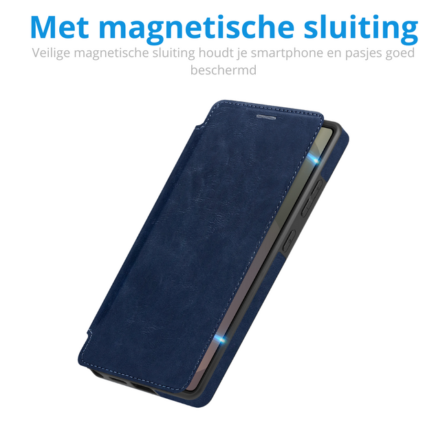 Hoesje geschikt voor Samsung Galaxy S25 Ultra - Met Pasjeshouder - Geschikt voor MagSafe - Met magnetische sluiting - Blauw