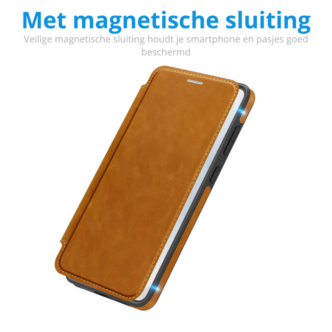 Hoesje geschikt voor Samsung Galaxy S25 Edge - Met Pasjeshouder - Geschikt voor MagSafe - Met magnetische sluiting - Licht Bruin
