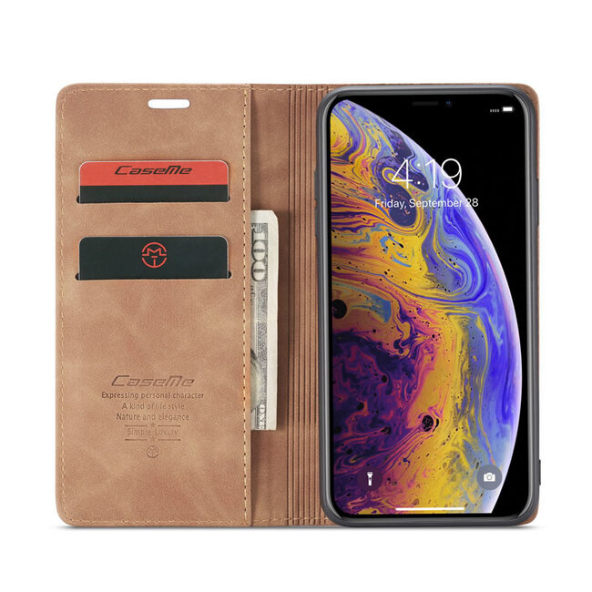CaseMe - Hoesje geschikt voor Apple iPhone X / XS - Wallet Book Case - Magneetsluiting - Licht Bruin