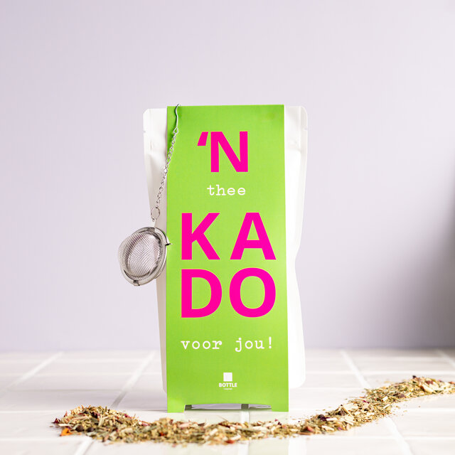 Een thee KADO voor jou! - een kleurrijk kado met metalen zeef-stazak-per 6