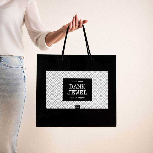 Giftbag groot - ik wil graag DANKJEWEL tegen je zeggen/zwart  -  mt 40 x 12 x 36 per 12 Giftbag groot - ik wil graag DANKJEWEL tegen je zeggen/zwart  -  mt 40 x 12 x 36 per 12
