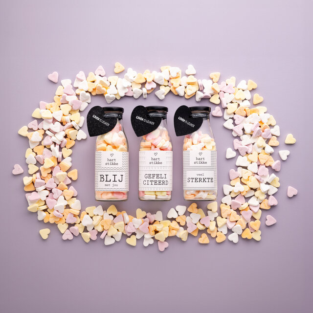 Fles hartjes 500 ml - hartstikke blij met jou! met vilt hartje en kaart - per 12