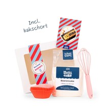 Luxe bakpakket cake - met schort, garde en bakvormpjes - per 6