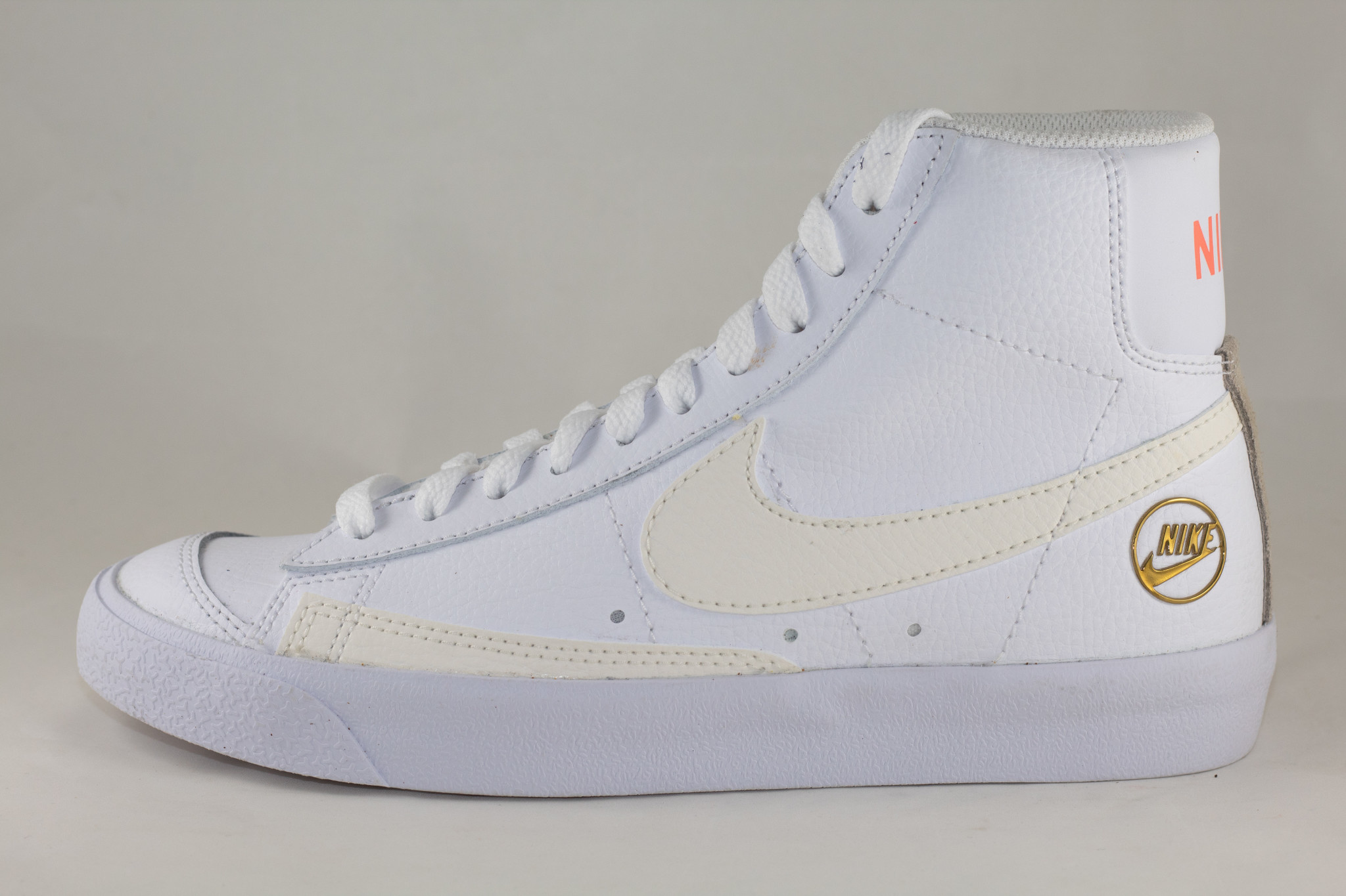 nike blazer mid metallic
