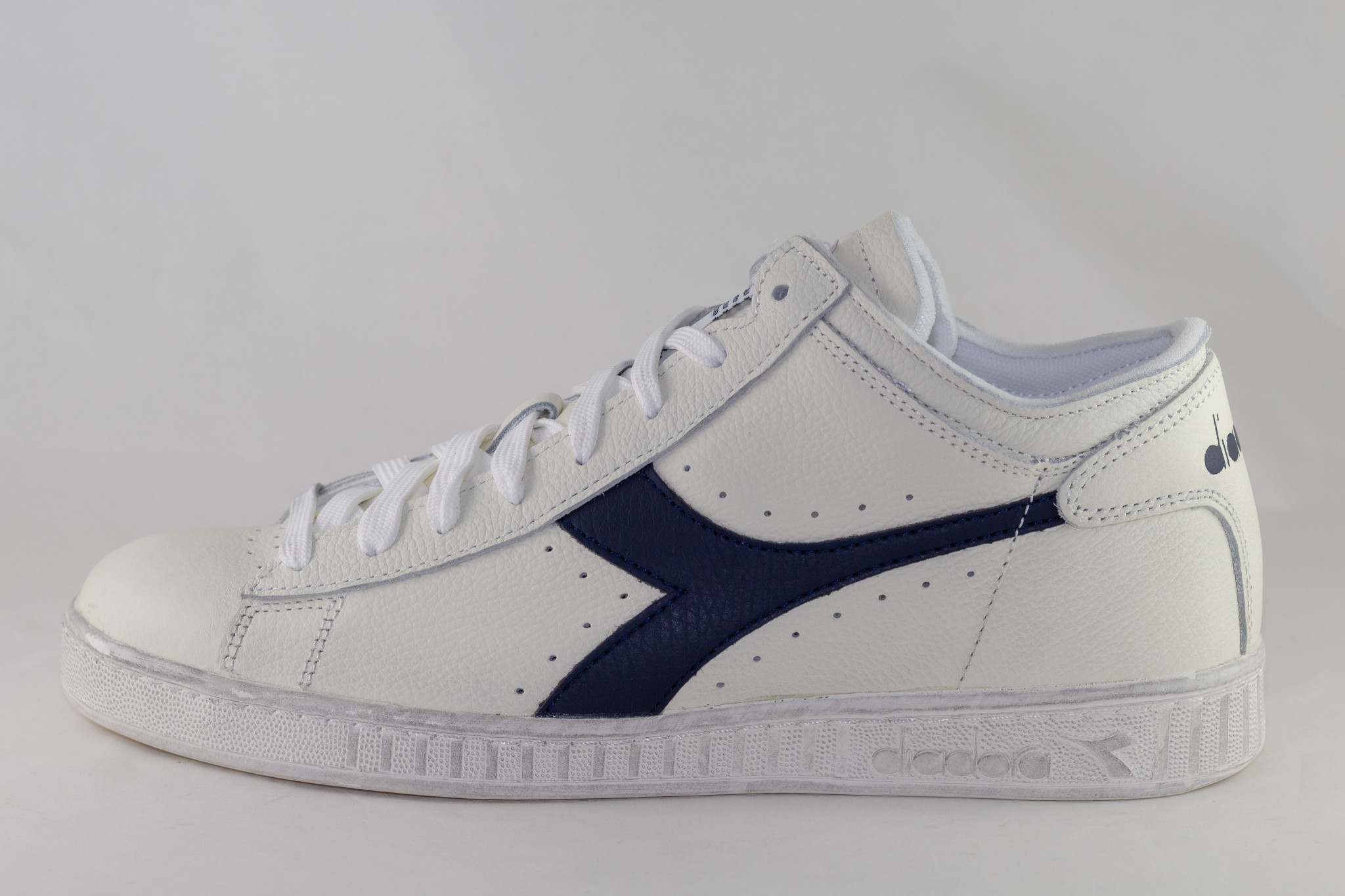 diadora waxed row cut