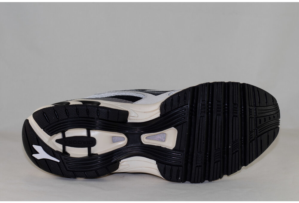 DIADORA MYTHOS PROPULSION 280 MASCOTTE Optical White/ Black