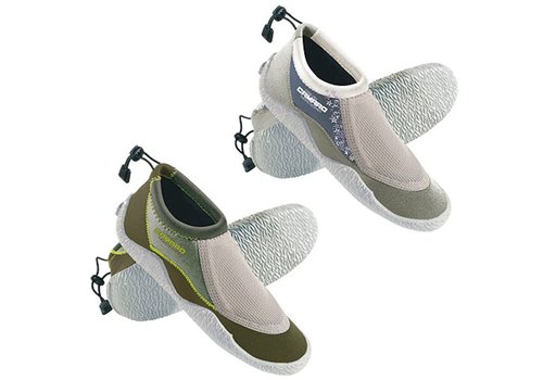 water shoes in store