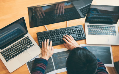 Laptops, desktops en toebehoren