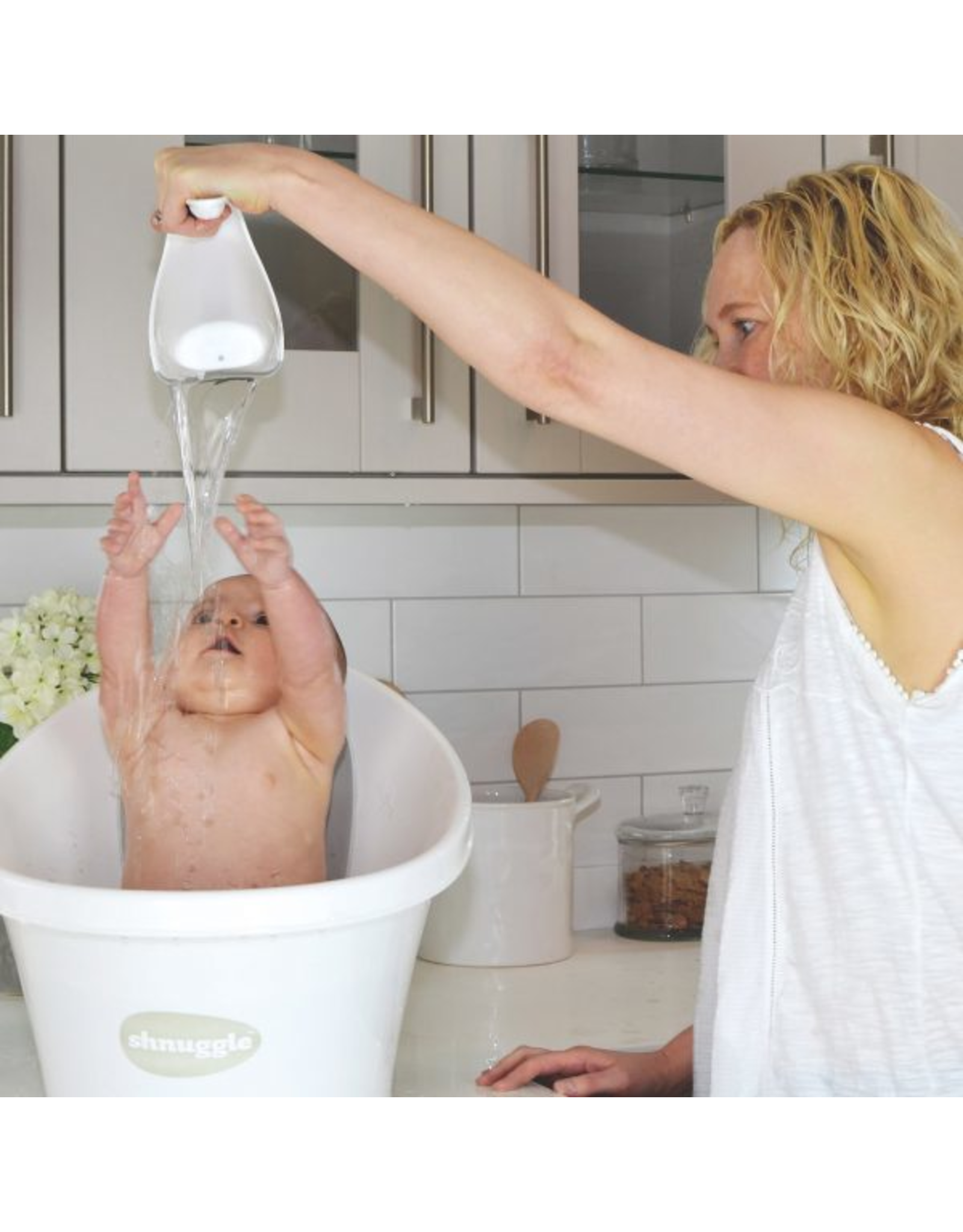 Shnuggle Washy Rinsing Bath Jug