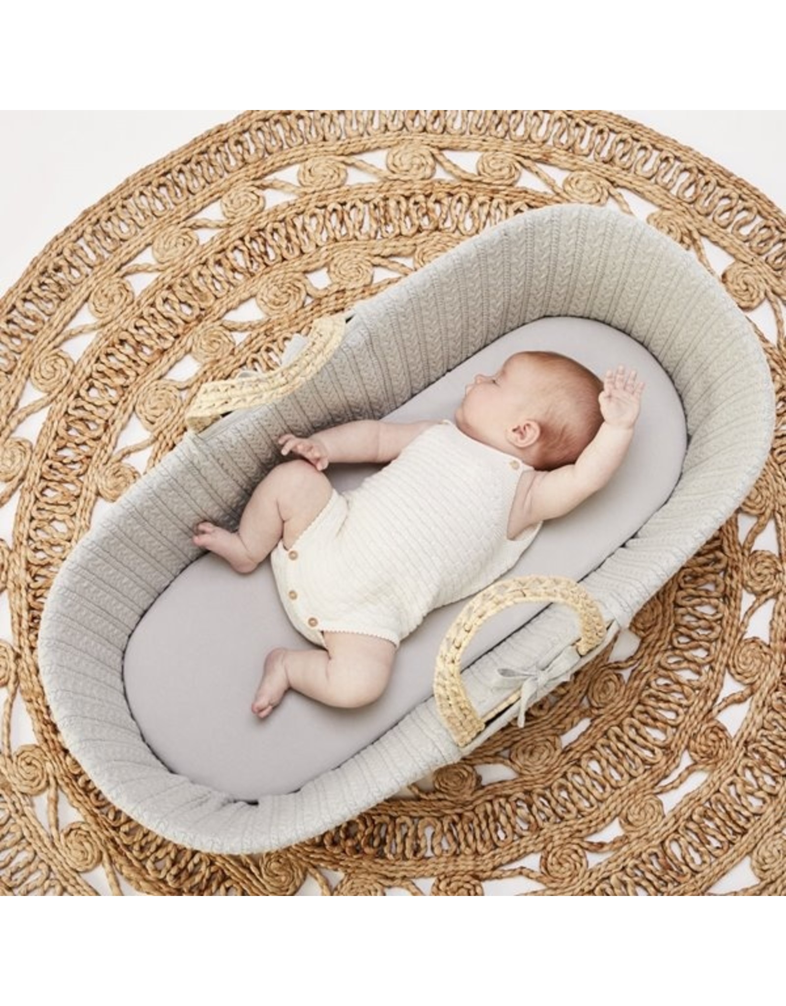 Little Green Sheep Natural Knitted Moses Basket & Mattress - Dove