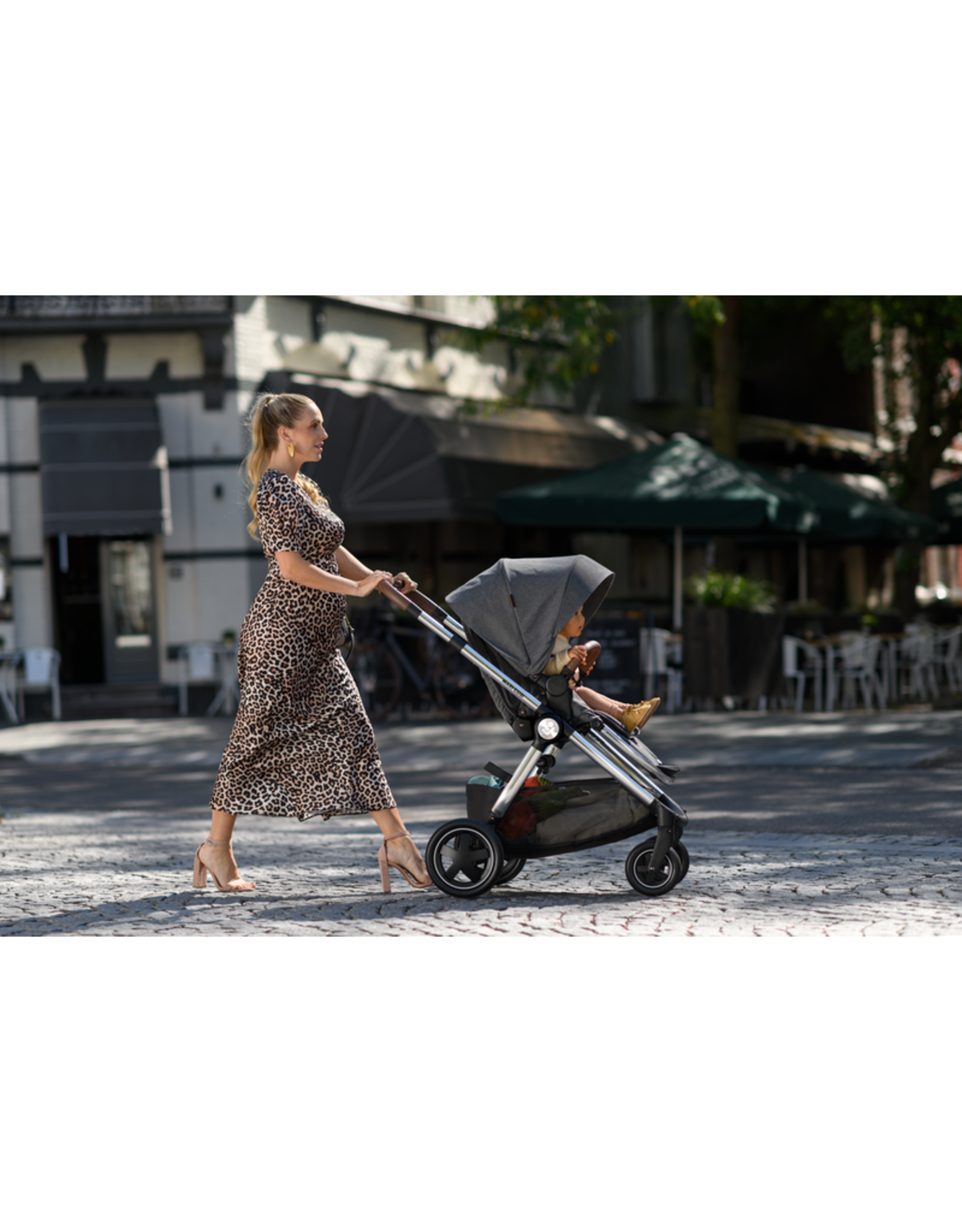 Maxi Cosi Maxi Cosi Adorra Luxe- Grey Twillic