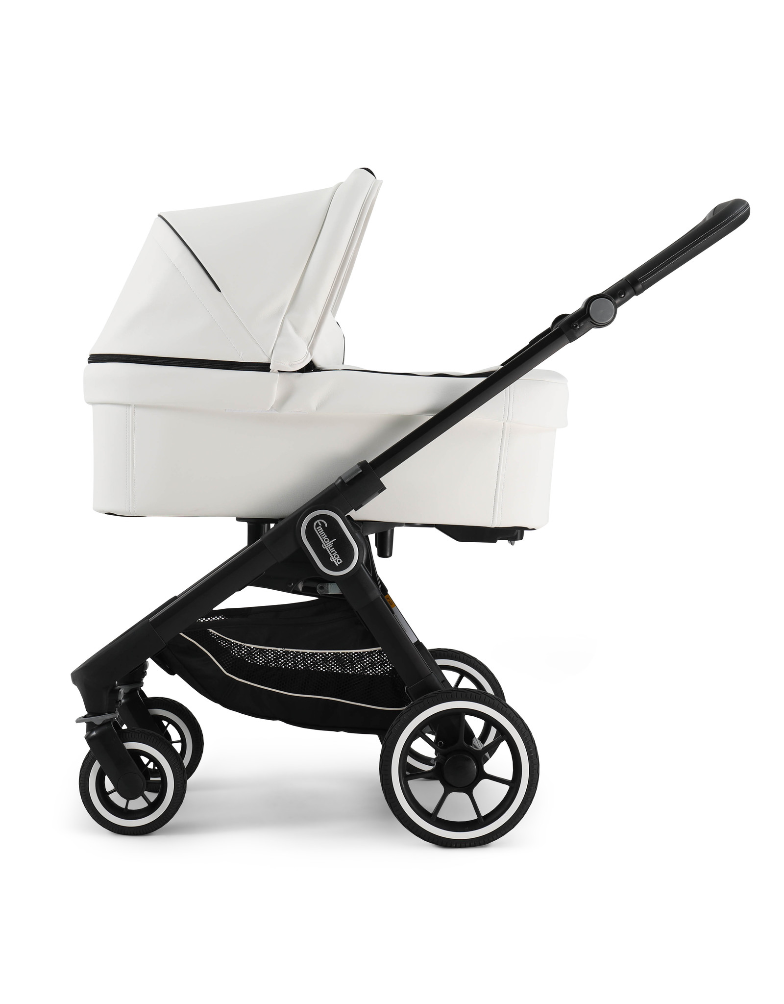 Emmaljunga Emmaljunga NXT60- White Leatherette