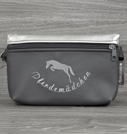 Edelzosse Bauchtasche Springpferd bestickt