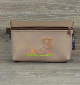 Edelzosse Bauchtasche Hundewiese bestickt